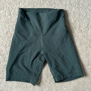 Wunder Train High-Rise Shorts 6”